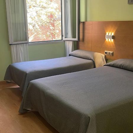 Hotel 4C Puerta Europa Madrid Luaran gambar